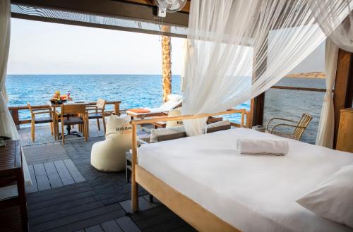 Cratos Premium Hotel - Fotoğraf 1